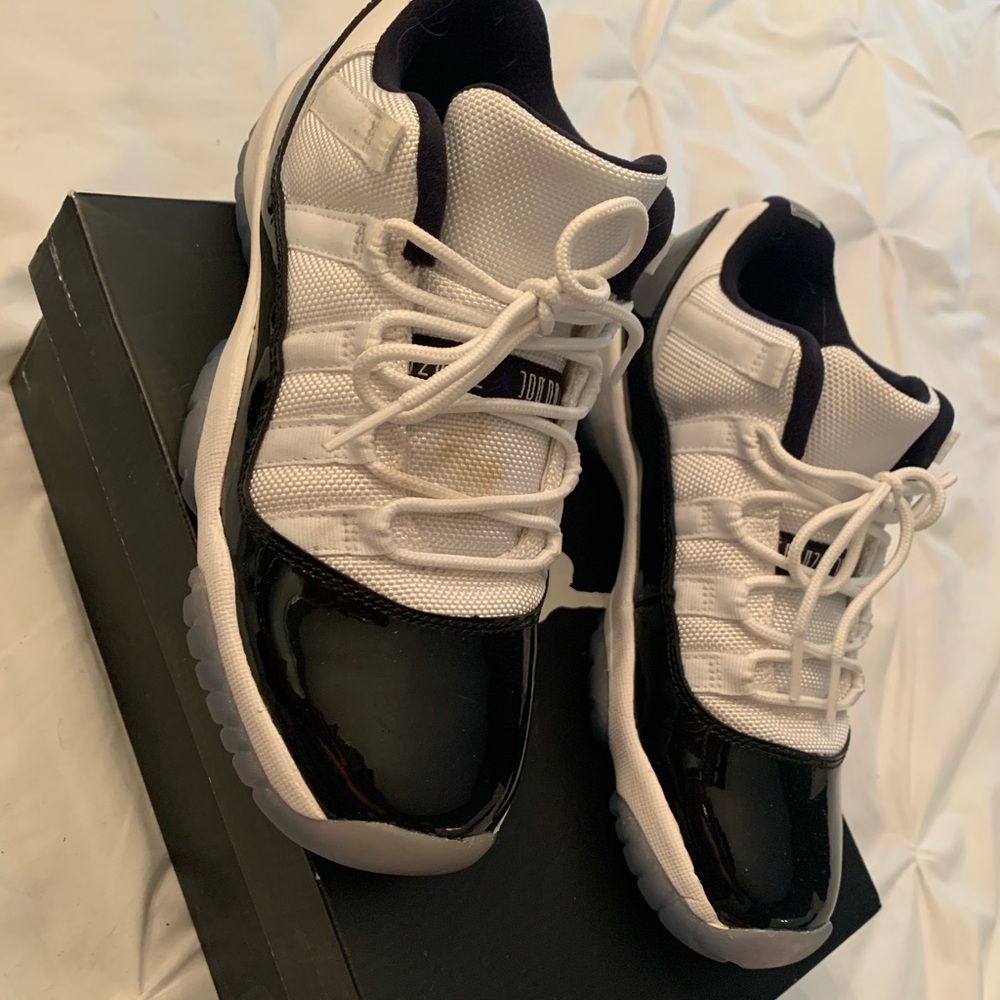 Jordan concord 11 low *read description